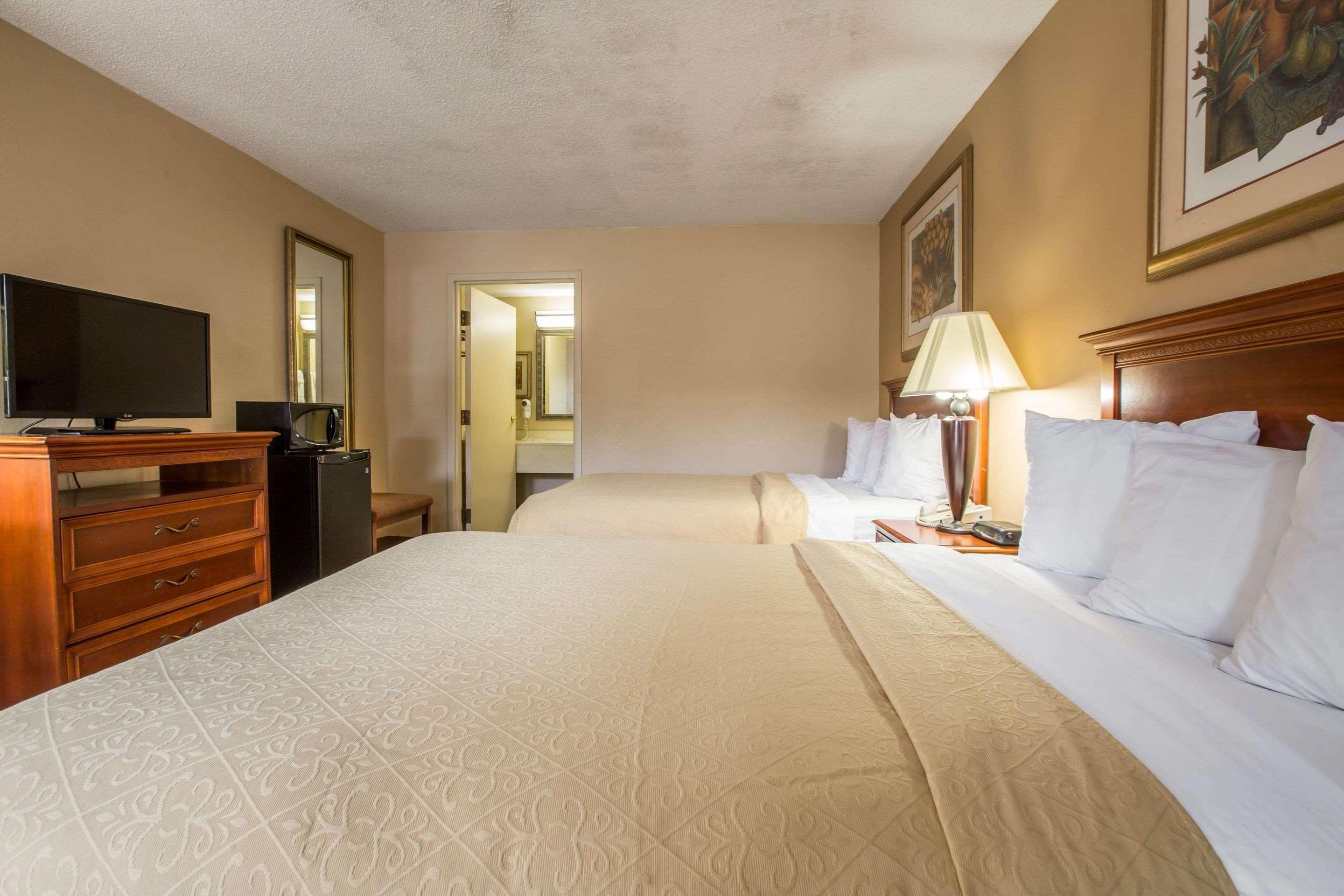 Quality Inn & Suites Hanes Mall Winston-Salem Ngoại thất bức ảnh