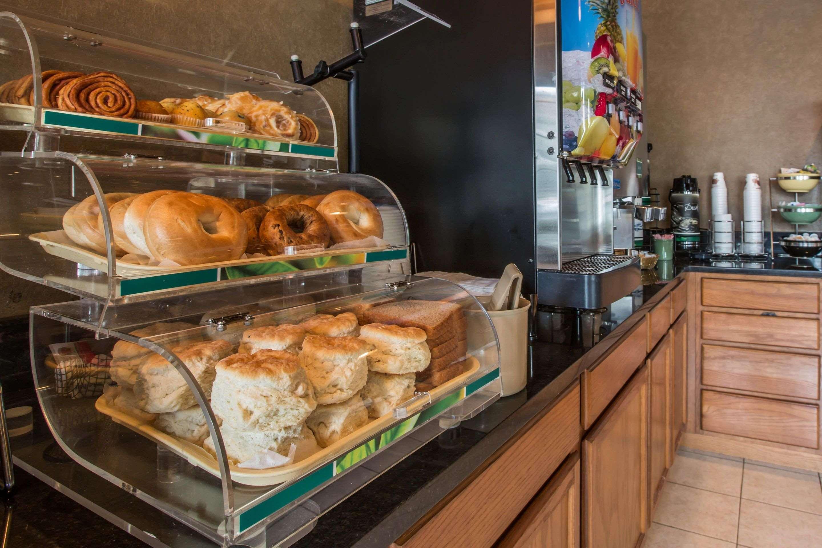 Quality Inn & Suites Hanes Mall Winston-Salem Ngoại thất bức ảnh