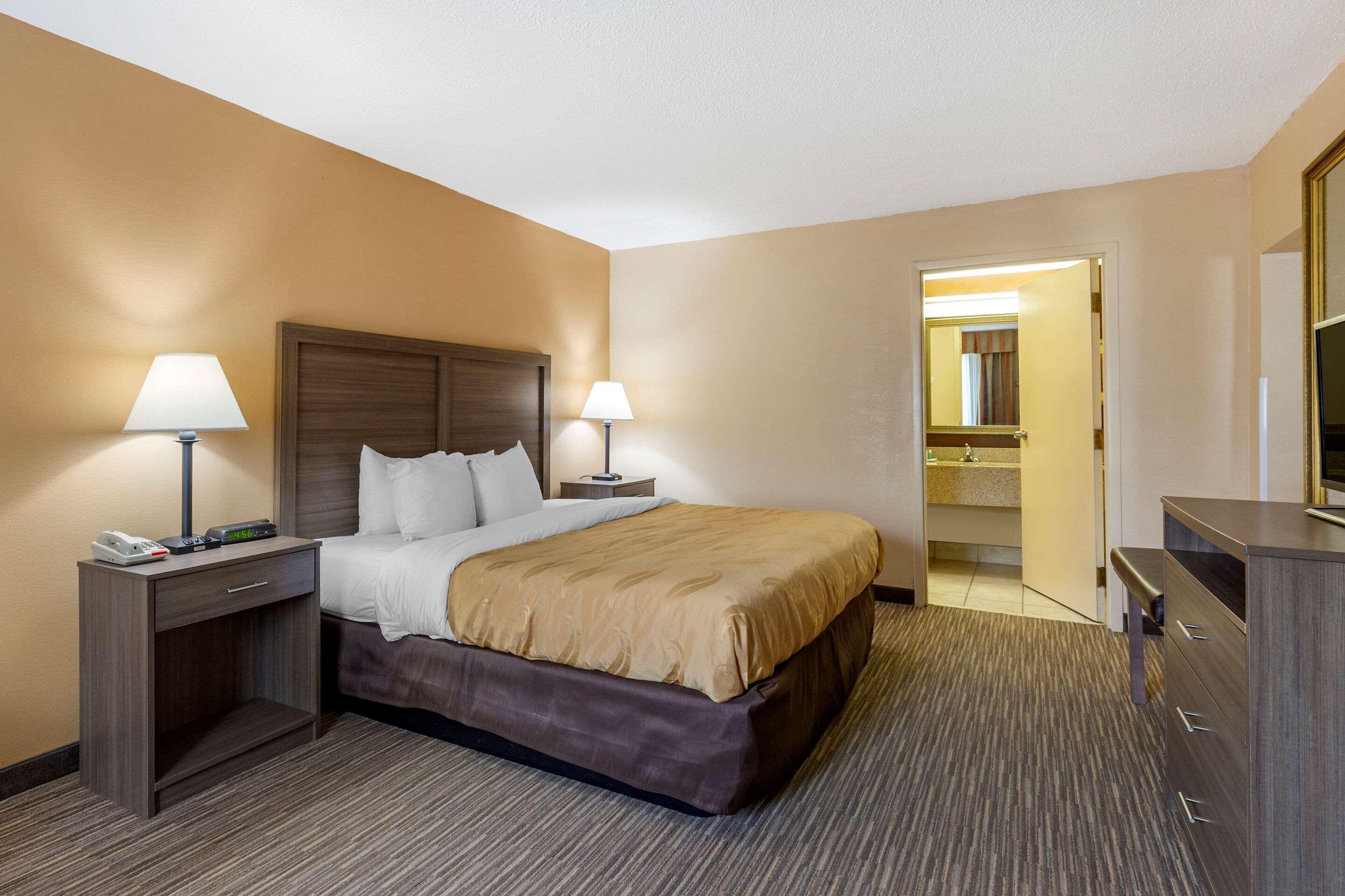 Quality Inn & Suites Hanes Mall Winston-Salem Ngoại thất bức ảnh