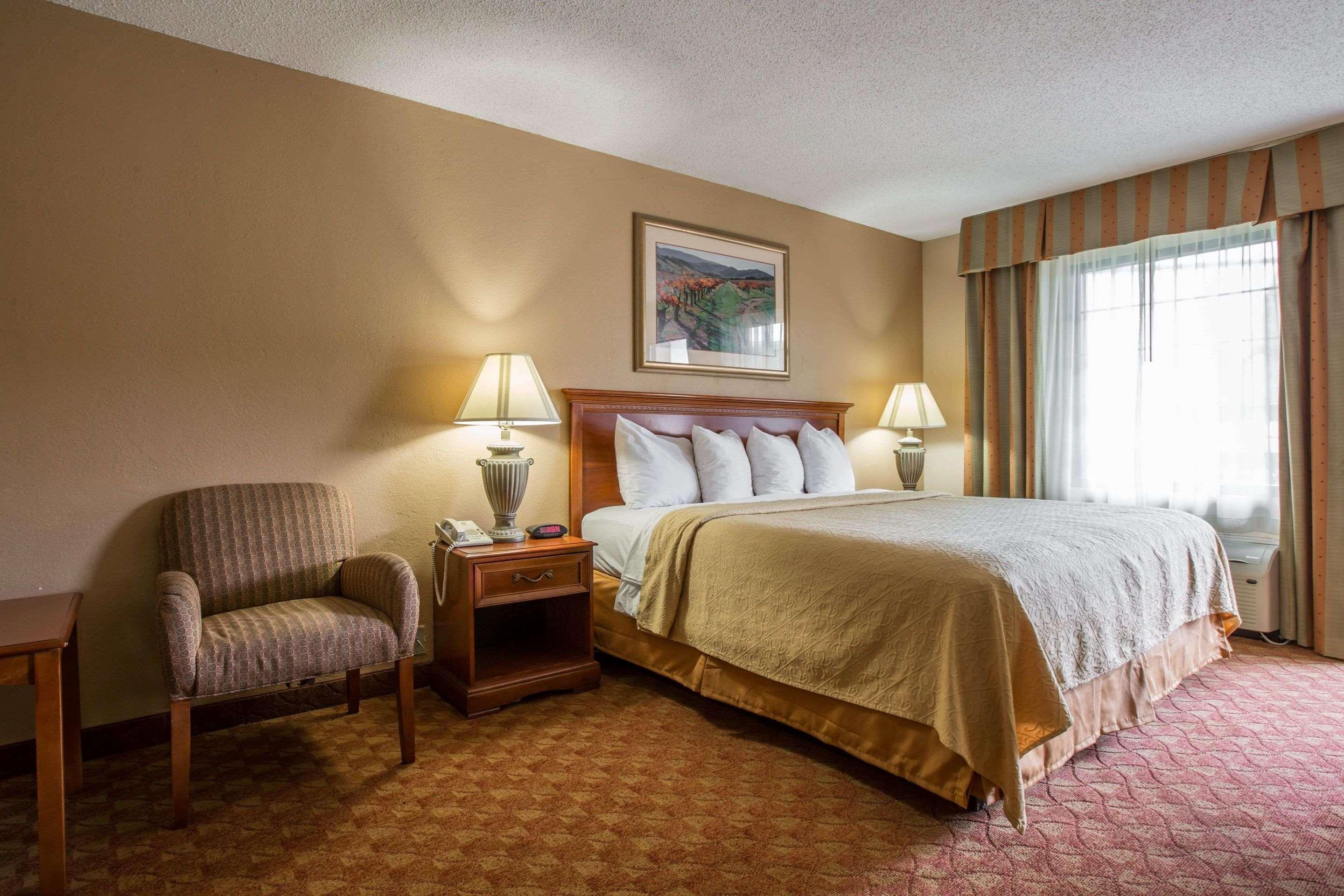 Quality Inn & Suites Hanes Mall Winston-Salem Ngoại thất bức ảnh