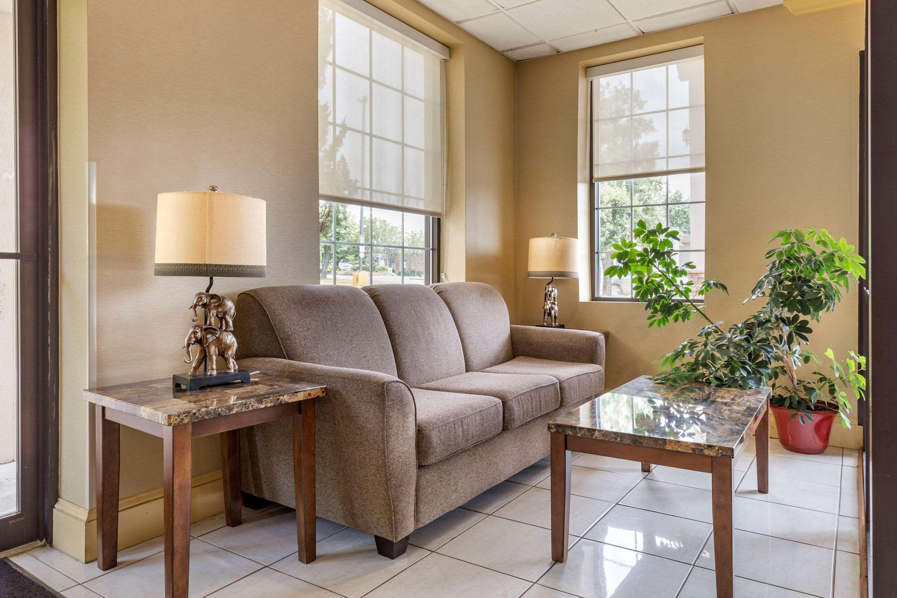 Quality Inn & Suites Hanes Mall Winston-Salem Ngoại thất bức ảnh