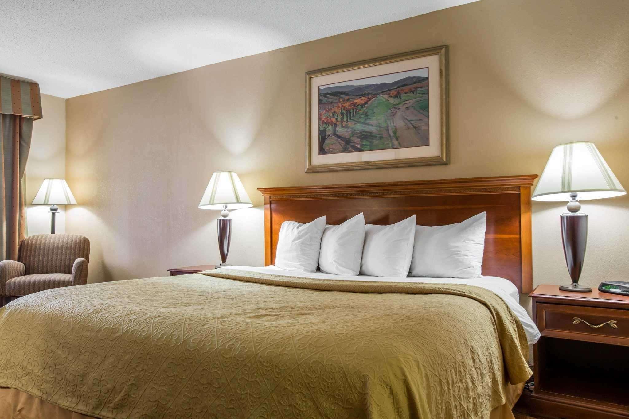 Quality Inn & Suites Hanes Mall Winston-Salem Ngoại thất bức ảnh