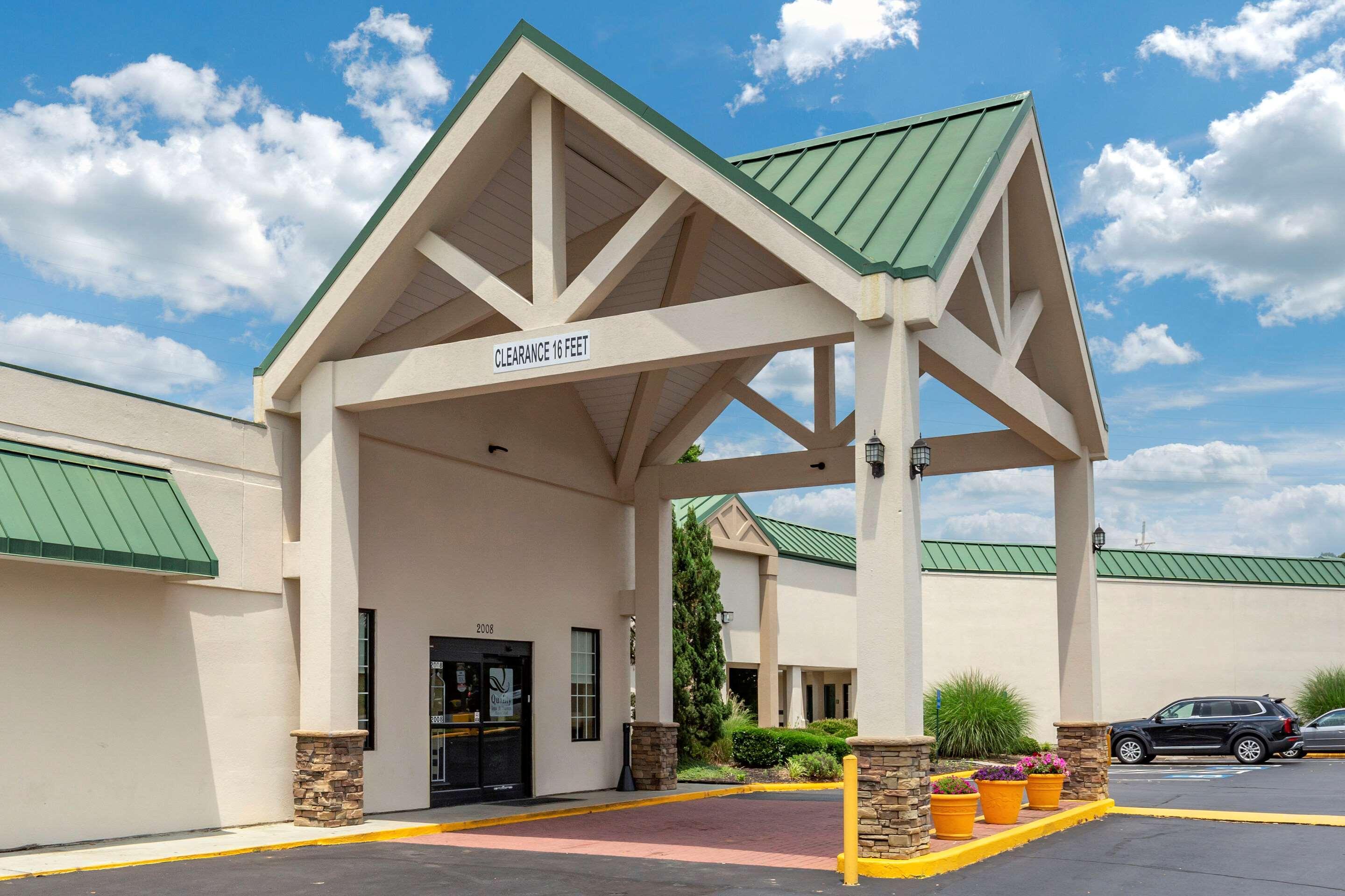 Quality Inn & Suites Hanes Mall Winston-Salem Ngoại thất bức ảnh