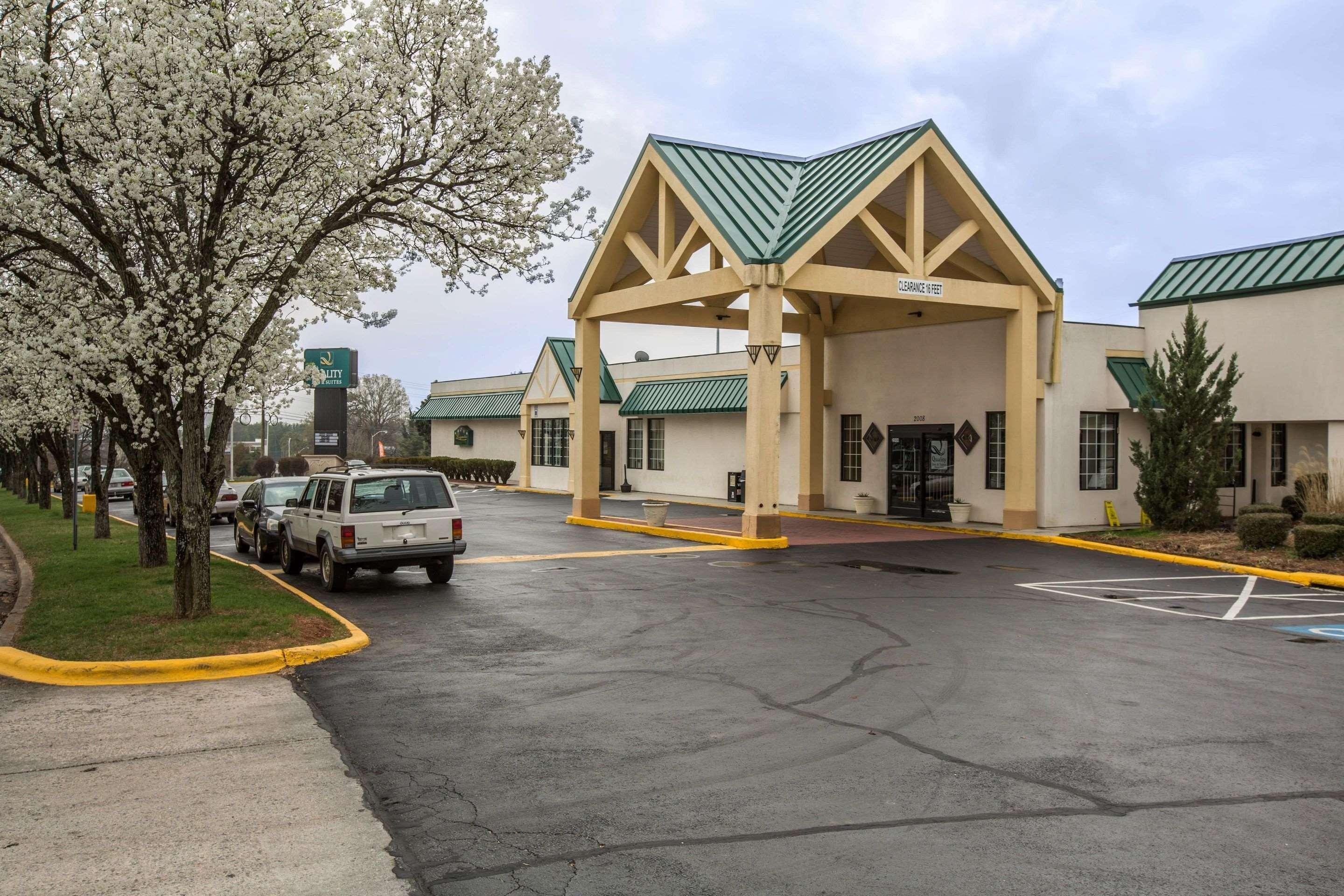 Quality Inn & Suites Hanes Mall Winston-Salem Ngoại thất bức ảnh