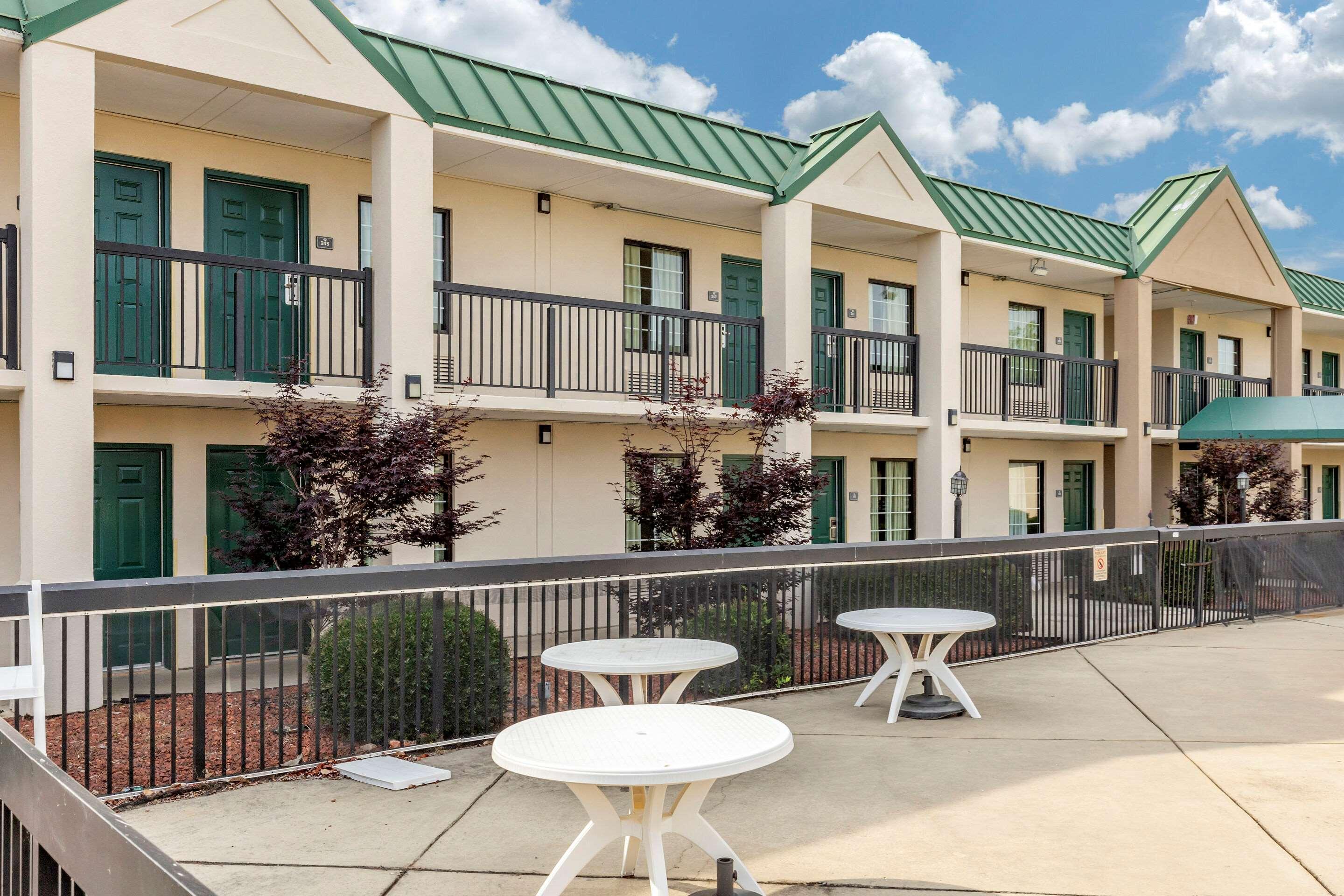 Quality Inn & Suites Hanes Mall Winston-Salem Ngoại thất bức ảnh