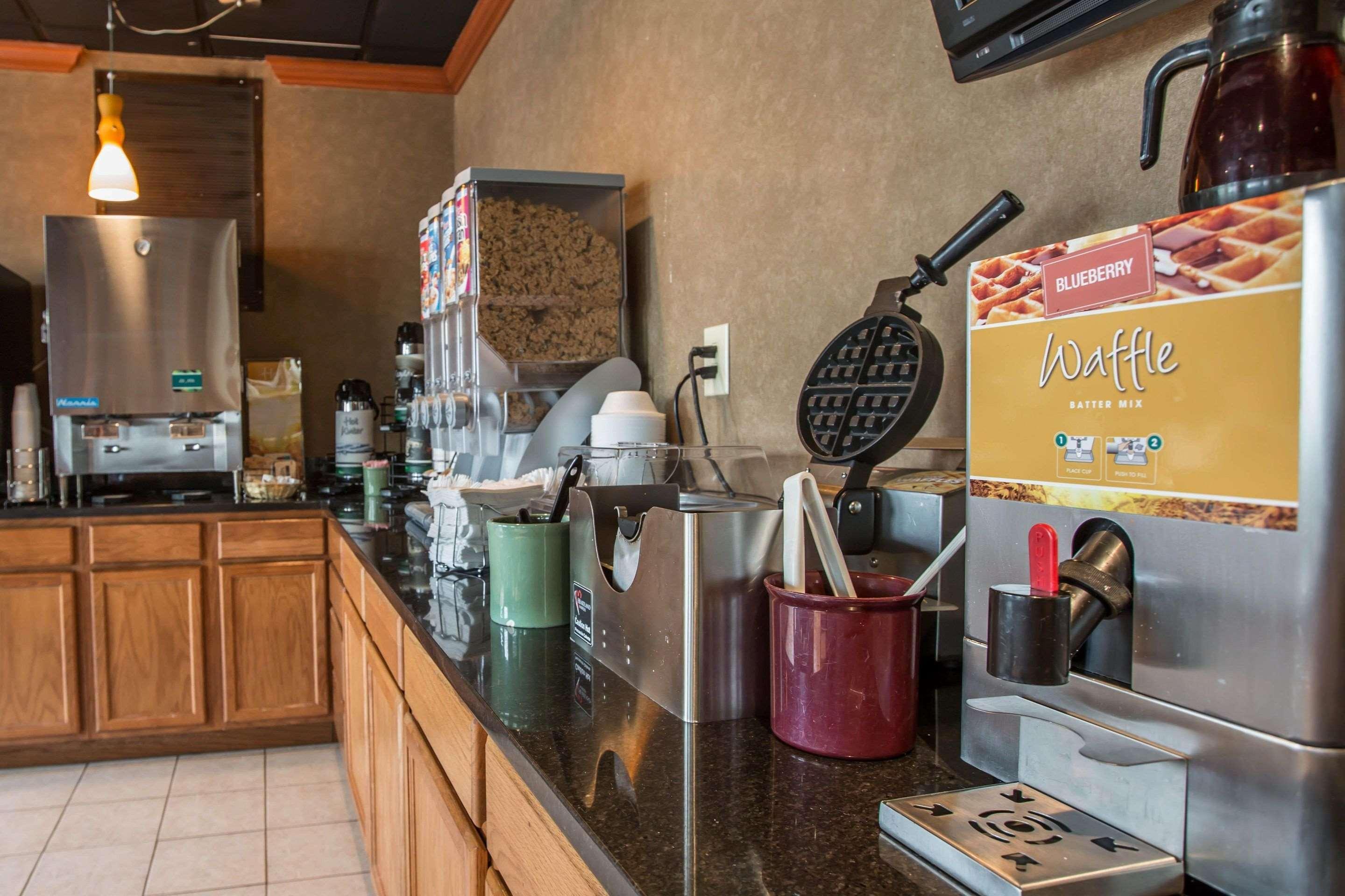 Quality Inn & Suites Hanes Mall Winston-Salem Ngoại thất bức ảnh