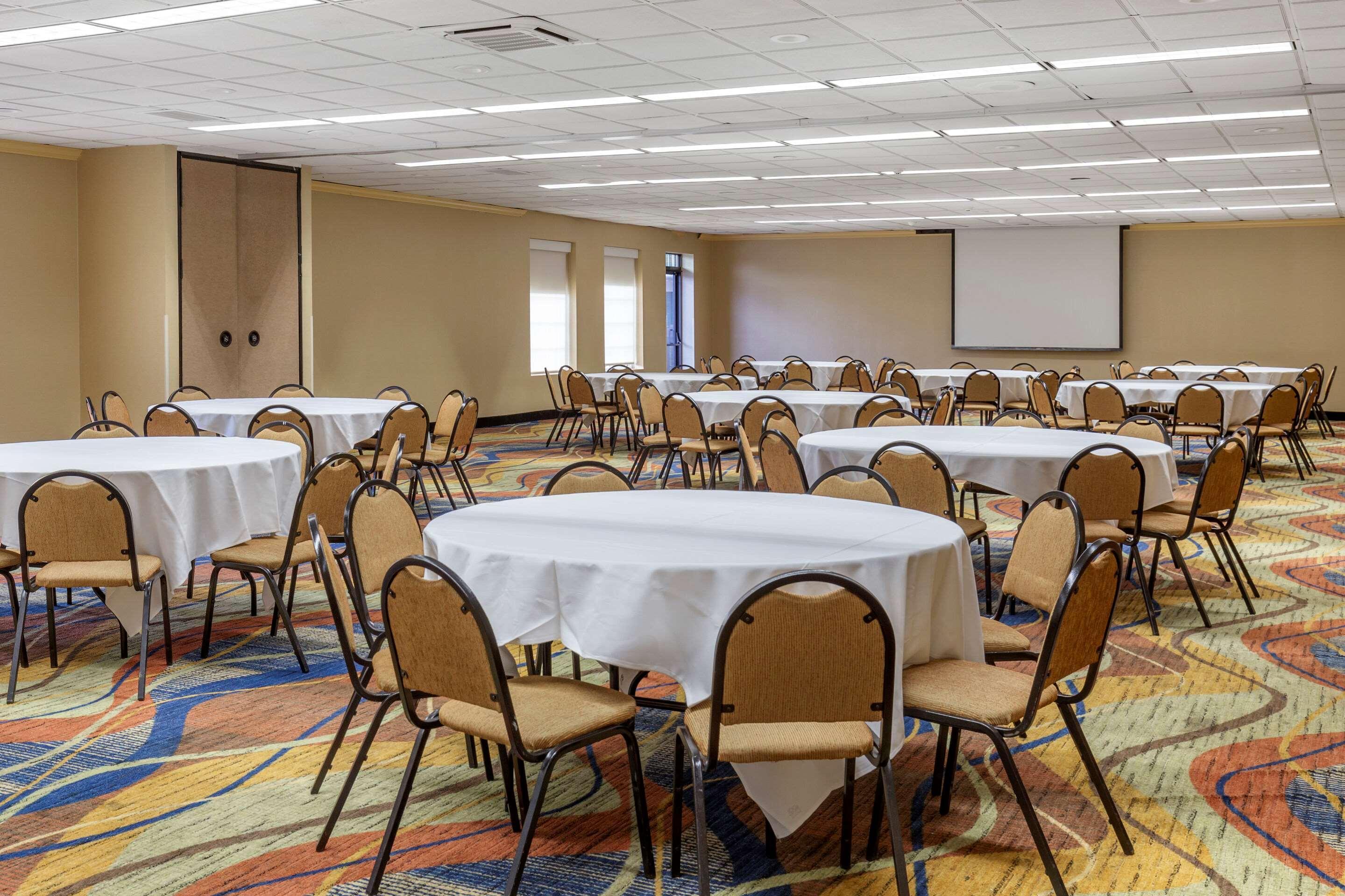 Quality Inn & Suites Hanes Mall Winston-Salem Ngoại thất bức ảnh